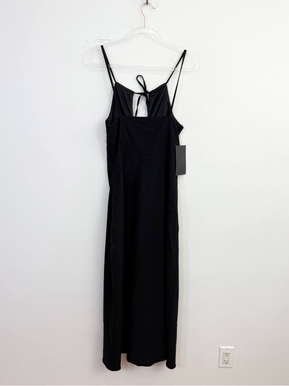 Hyacinth House Black Seashell Dionis Midi Dress NWT Size Medium - Picture 4 of 7